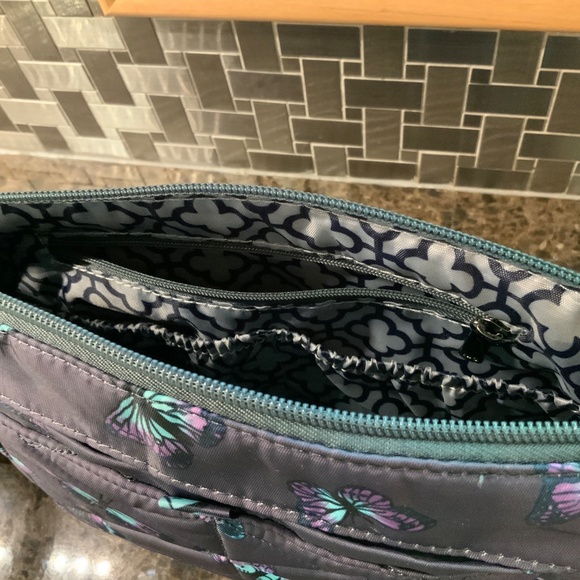 LUG - FLARE BUTTERFLY GREY - NWOT - Picture 6 of 6